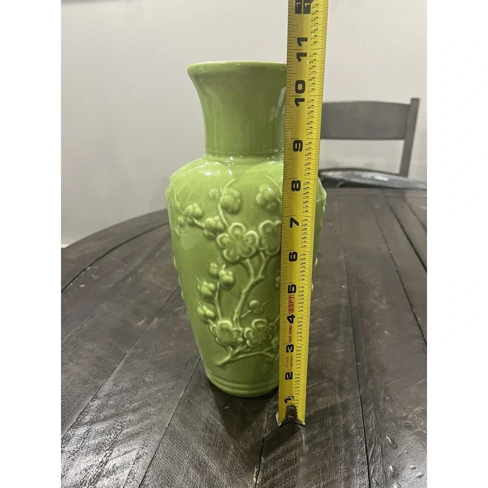 VTG Hyalyn  574 Vase‎ Art Pottery Oriental Style Flowers Celadon Green USA 11